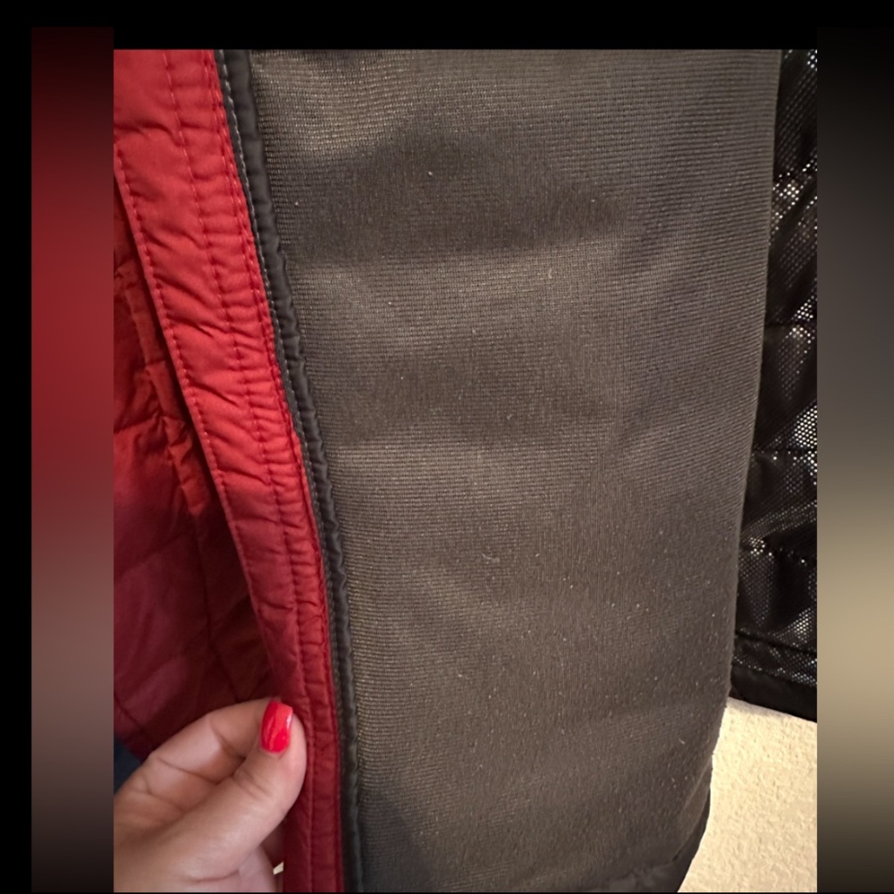 Columbia women’s Red Jacket - Picture 4 of 5